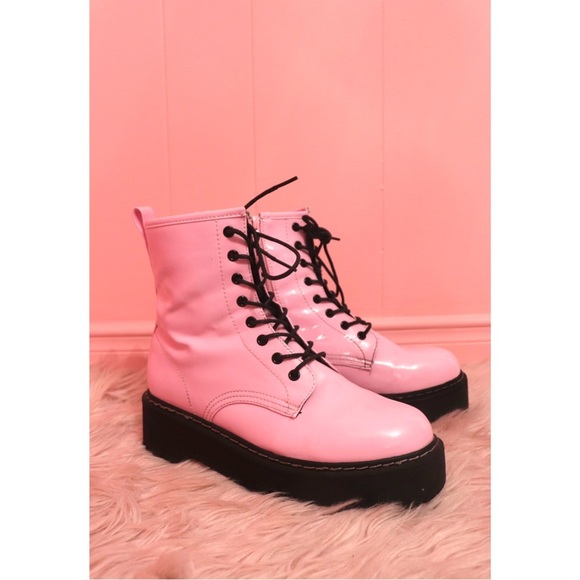 Steve Madden Pink Combat Women's Boots - Picture 1 of 7